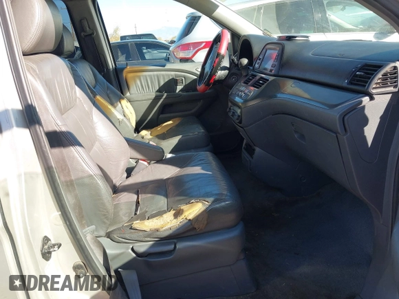 2006 Honda Odyssey TOURING with VIN 5FNRL38846B060075, listed as a IAAI auction lot 41619346 with 280,092 mi miles. Bid and sale history available at carsss.com. Image 5.