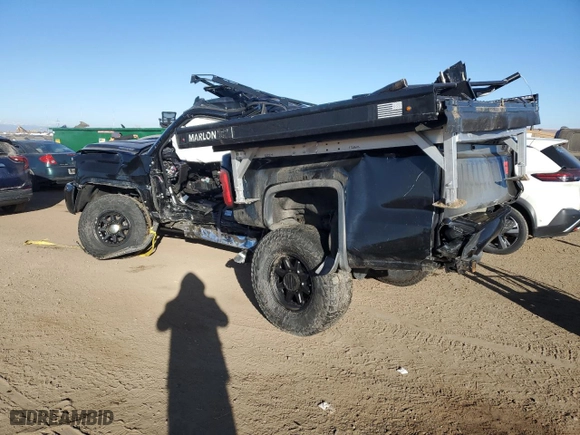 2019 GMC Sierra 3500HD Denali with VIN 1GT42WEY1KF245998, listed as a Copart auction lot 81811094 with 0 mi miles and Salvage Title. Bid and sale history available at carsss.com. Image 2.