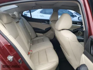 2017 Nissan Maxima SR with VIN 1N4AA6APXHC421739, listed as a Copart auction lot 81882804 with 154,297 mi miles and Salvage Title. Bid and sale history available at carsss.com. Image 10.