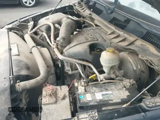 2015 Ram 1500 Sport z VIN 1C6RR7MT0FS699189, wystawiony jako IAAI lot #43209525 z przebiegiem 188 804 mil mil oraz . Historia ofert i sprzedaży dostępna na DreamBid. Obrazek 19.