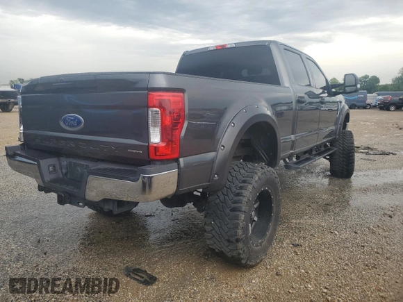 2018 Ford F-250 XL with VIN 1FT7W2B65JEB83300, listed as a Copart auction lot 55920255 with 104,125 mi miles and Salvage title. Bid and sale history available at DreamBid. Image 3.