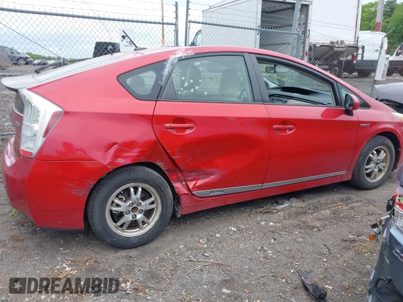 2011 Toyota Prius I z VIN JTDKN3DU4B0306405, wystawiony jako IAAI lot #42289927 z przebiegiem 152 097 mil mil oraz . Historia ofert i sprzedaży dostępna na DreamBid. Obrazek 13.