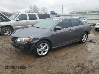 2014 Toyota Camry L with VIN 4T1BF1FK1EU322437, listed as a Copart auction lot 47747555 with 227,751 mi miles and Salvage Title. Bid and sale history available at carsss.com. Image 1.