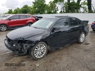 2015 Volkswagen Jetta SE with VIN 3VWD17AJ0FM356093, listed as a Copart auction lot 60301455 with 106,253 mi miles and Salvage title. Bid and sale history available at DreamBid. Image 1.