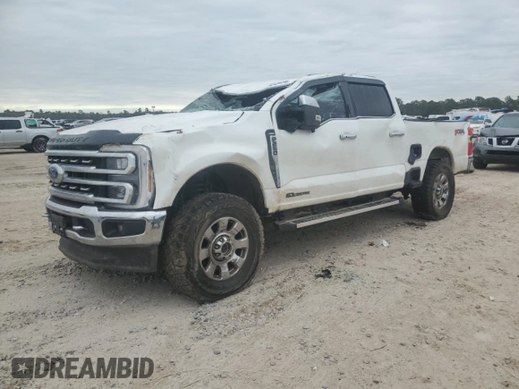 2024 Ford Super Duty F-250 SRW XL with VIN 1FT8W2BT7RED04138, listed as a Copart auction lot 42439295 with 0 mi miles and Salvage Title. Bid and sale history available at carsss.com. Image 1.