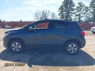 2021 Chevrolet Trax LT with VIN KL7CJPSB3MB323158, listed as a IAAI auction lot 41743200 with 91,229 mi miles. Bid and sale history available at carsss.com. Image 14.