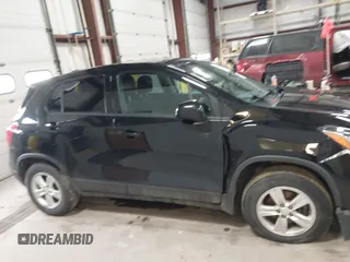 2020 Chevrolet Trax LS with VIN KL7CJNSB1LB319001, listed as a IAAI auction lot 41711318 with 186,101 mi miles. Bid and sale history available at carsss.com. Image 14.