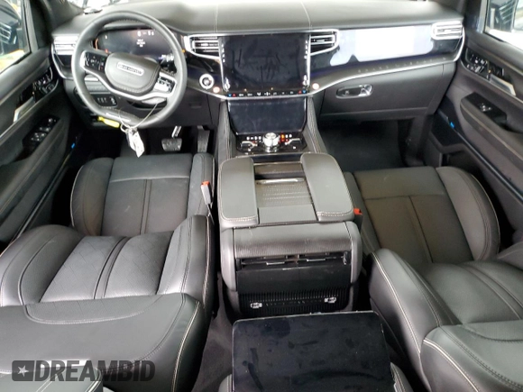 2024 Jeep Grand Wagoneer Series II Obsidian с VIN 1C4SJVFP8RS107239, выставлен на аукционе Copart как лот 75010214 с пробегом 429 миль миль и Чистый • Clean title. История ставок и продаж доступна на DreamBid. Изображение 8.