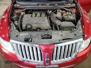 2010 Lincoln MKS z VIN 1LNHL9DR6AG614417, wystawiony jako Copart lot #54328705 z przebiegiem 124 443 mil mil oraz Szkoda całkowita • Salvage title. Historia ofert i sprzedaży dostępna na DreamBid. Obrazek 11.