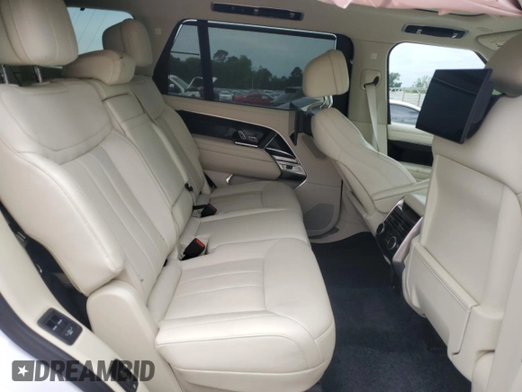 2024 Land Rover Range Rover SE with VIN SALKPBFU4RA209767, listed as a Copart auction lot 55828995 with 15,212 mi miles and Salvage title. Bid and sale history available at DreamBid. Image 11.