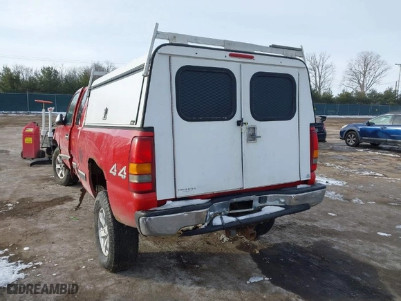 1999 Chevrolet Silverado 1500 LS with VIN 1GCEK19T8XE121004, listed as a IAAI auction lot 41557854 with 0 mi miles. Bid and sale history available at carsss.com. Image 3.