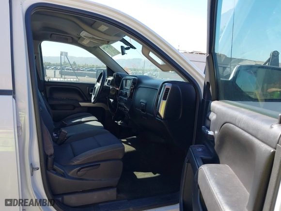 2015 Chevrolet Silverado 1500 LT with VIN 3GCUKREH3FG383502, listed as a IAAI auction lot 41946198 with 170,933 mi miles. Bid and sale history available at carsss.com. Image 5.
