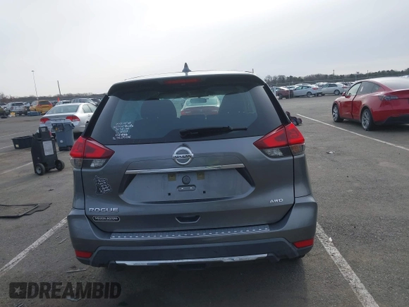 2018 Nissan Rogue SV z VIN KNMAT2MV5JP585695, wystawiony jako IAAI lot #41613763 z przebiegiem 45 091 mil mil oraz . Historia ofert i sprzedaży dostępna na DreamBid. Obrazek 16.