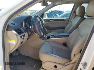 2013 Mercedes-Benz M 350 z VIN 4JGDA2EB5DA150900, wystawiony jako Copart lot #53835195 z przebiegiem 123 411 mil mil oraz Szkoda całkowita • Salvage title. Historia ofert i sprzedaży dostępna na DreamBid. Obrazek 7.