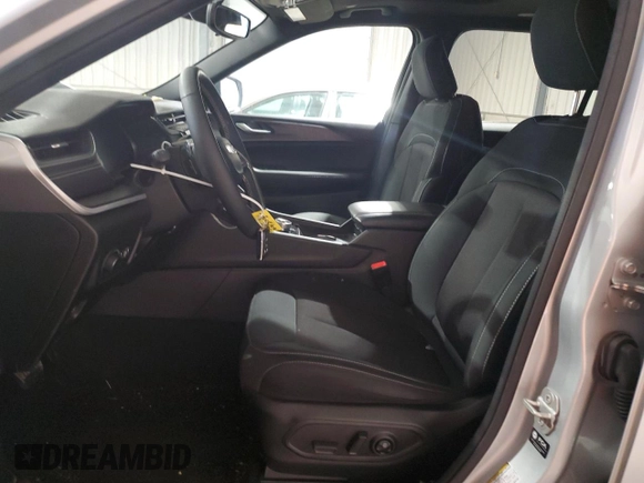 2024 Jeep Grand Cherokee Altitude X with VIN 1C4RJKAG0R8561907, listed as a Copart auction lot 59867515 with 28,034 mi miles and Clean title. Bid and sale history available at DreamBid. Image 7.