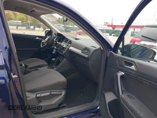 2021 Volkswagen Tiguan S с VIN 3VV1B7AX3MM150773, выставлен на аукционе IAAI как лот 42071532 с пробегом 45 284 миль миль и . История ставок и продаж доступна на DreamBid. Изображение 5.