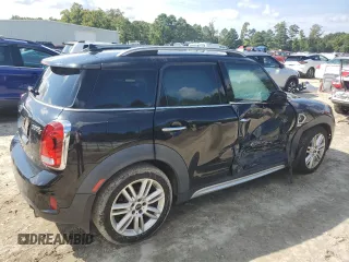 2017 MINI Countryman Cooper S with VIN WMZYT3C39H3D98677, listed as a Copart auction lot 71831944 with 56,638 mi miles and Salvage Title. Bid and sale history available at carsss.com. Image 3.