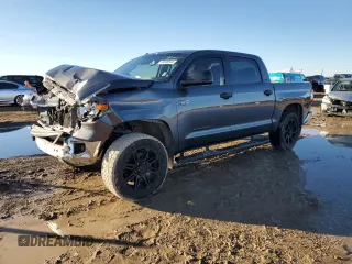 2017 Toyota Tundra 2WD SR5 with VIN 5TFEW5F16HX225656, listed as a Copart auction lot 81606544 with 121,981 mi miles and Salvage Title. Bid and sale history available at carsss.com. Image 1.