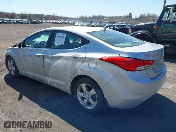 2013 Hyundai Elantra Limited z VIN 5NPDH4AE6DH209246, wystawiony jako IAAI lot #41999702 z przebiegiem 132 786 mil mil oraz . Historia ofert i sprzedaży dostępna na DreamBid. Obrazek 3.
