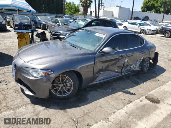 2020 Alfa Romeo Giulia with VIN ZARFAMAN4L7636429, listed as a Copart auction lot 52207245 with 40,677 mi miles and Clean Title. Bid and sale history available at carsss.com. Image 1.