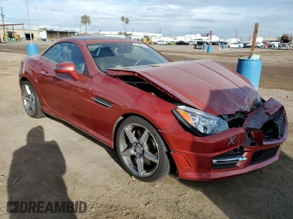 2015 Mercedes-Benz SLK-Class SLK 250 with VIN WDDPK4HA4FF104659, listed as a Copart auction lot 45930934 with 23,641 mi miles. Bid and sale history available at carsss.com. Image 4.