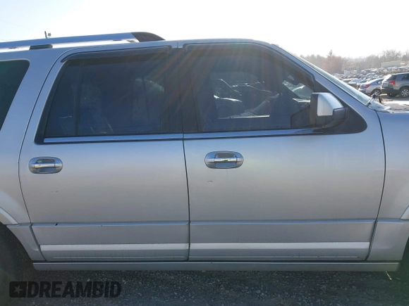 2015 Ford Expedition Max Limited с VIN 1FMJK2AT8FEF19713, выставлен на аукционе IAAI как лот 41737500 с пробегом 160 164 миль миль и . История ставок и продаж доступна на DreamBid. Изображение 13.