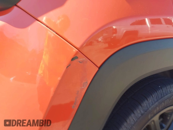 2018 Jeep Renegade Latitude with VIN ZACCJABB3JPJ43290, listed as a IAAI auction lot 41844647 with 238,581 mi miles and . Bid and sale history available at DreamBid. Image 19.