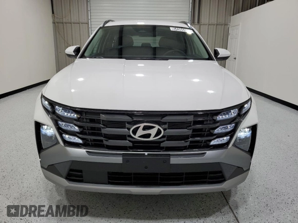 2025 Hyundai Tucson SEL with VIN 5NMJB3DE5SH493392, listed as a Copart auction lot 54365465 with 6,275 mi miles and Clean Title. Bid and sale history available at DreamBid. Image 5.