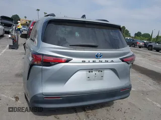 2021 Toyota Sienna LE with VIN 5TDKRKEC5MS010782, listed as a IAAI auction lot 42272827 with 196,844 mi miles and . Bid and sale history available at DreamBid. Image 16.