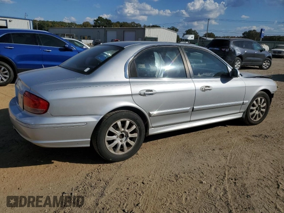 2004 Hyundai Sonata GLS with VIN KMHWF35H24A941387, listed as a Copart auction lot 77350514 with 280,521 mi miles and Salvage Title. Bid and sale history available at carsss.com. Image 3.