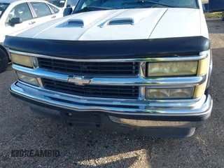 1998 Chevrolet Silverado 1500 with VIN 2GCEC19M3W1109428, listed as a IAAI auction lot 41557274 with 88,867 mi miles and . Bid and sale history available at DreamBid. Image 6.
