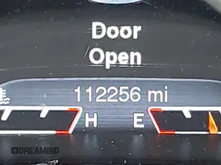 2017 Jeep Cherokee Limited with VIN 1C4PJLDB2HD231916, listed as a IAAI auction lot 41633365 with 112,256 mi miles. Bid and sale history available at carsss.com. Image 15.