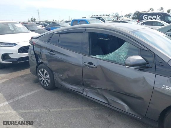 2020 Toyota Prius Prime LE with VIN JTDKARFP7L3147482, listed as a IAAI auction lot 41749207 with NaN miles. Bid and sale history available at carsss.com. Image 20.