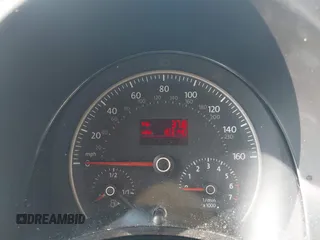 2009 Volkswagen Beetle S с VIN 3VWRG31C79M511838, выставлен на аукционе IAAI как лот 42118004 с пробегом 103 140 миль миль и . История ставок и продаж доступна на DreamBid. Изображение 7.