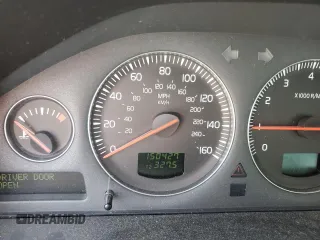 2006 Volvo XC70 with VIN YV4SZ592661218654, listed as a Copart auction lot 52186095 with 150,427 mi miles and Salvage Title. Bid and sale history available at carsss.com. Image 9.