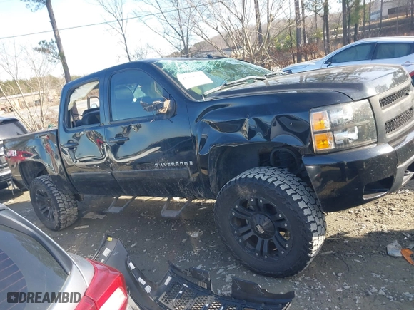 2008 Chevrolet Silverado 1500 LT w/1LT with VIN 2GCEK133881327399, listed as a IAAI auction lot 41334350 with 241,231 mi miles. Bid and sale history available at carsss.com. Image 13.