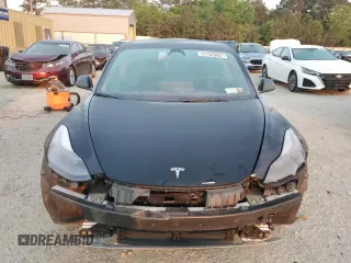 2022 Tesla Model 3 with VIN 5YJ3E1EA9NF369969, listed as a Copart auction lot 53670175 with 93,002 mi miles and Clean Title. Bid and sale history available at carsss.com. Image 5.