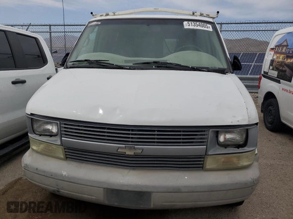 2005 Chevrolet Astro Cargo z VIN 1GCDM19X75B129778, wystawiony jako Copart lot #51354005 z przebiegiem 152 893 mil mil oraz Szkoda całkowita • Salvage title. Historia ofert i sprzedaży dostępna na DreamBid. Obrazek 5.