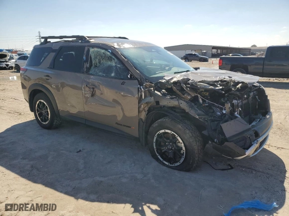 2024 Nissan Pathfinder SV with VIN 5N1DR3BD8RC230028, listed as a Copart auction lot 45240105 with 21,211 mi miles and Salvage Title. Bid and sale history available at carsss.com. Image 4.