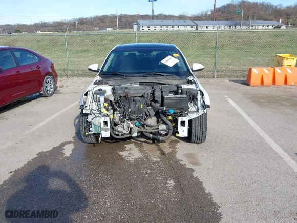 2018 Kia Optima LX with VIN 5XXGT4L30JG198968, listed as a IAAI auction lot 41806847 with 97,081 mi miles. Bid and sale history available at carsss.com. Image 12.