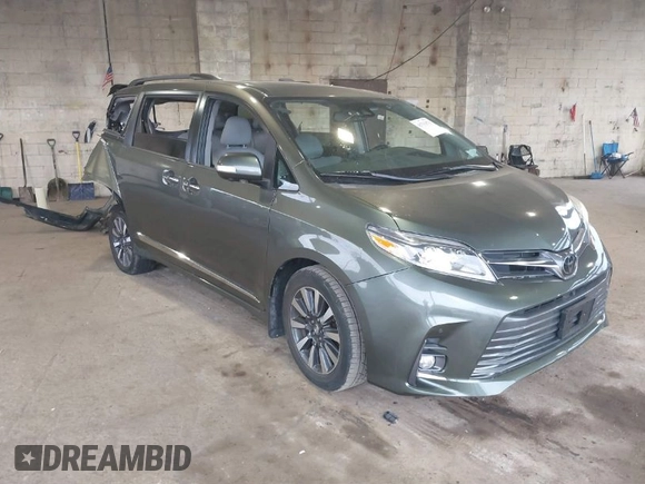 2018 Toyota Sienna XLE with VIN 5TDDZ3DC4JS200214, listed as a IAAI auction lot 41791876 with 49,842 mi miles. Bid and sale history available at carsss.com. Image 1.