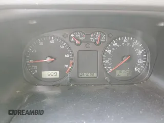 2001 Volkswagen EuroVan MV с VIN WV2MB47031H098986, выставлен на аукционе Copart как лот 77587294 с пробегом 161 046 миль миль и Чистый • Clean title. История ставок и продаж доступна на DreamBid. Изображение 9.