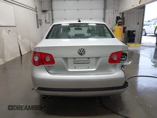2007 Volkswagen Jetta 2.5 с VIN 3VWDF71K47M018384, выставлен на аукционе IAAI как лот 41400272 с пробегом 103 582 миль миль и . История ставок и продаж доступна на DreamBid. Изображение 16.
