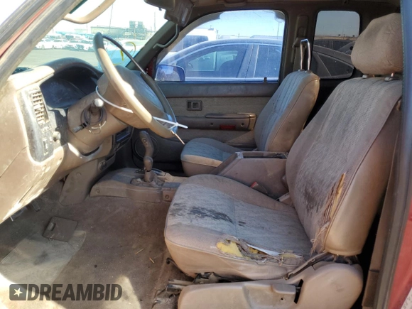 1998 Toyota Tacoma with VIN 4TAWN72N6WZ061060, listed as a Copart auction lot 49701815 with 215,295 mi miles and Clean Title. Bid and sale history available at DreamBid. Image 7.