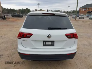2021 Volkswagen Tiguan S с VIN 3VV1B7AX5MM086946, выставлен на аукционе IAAI как лот 41763747 с пробегом 41 713 миль миль и . История ставок и продаж доступна на DreamBid. Изображение 17.