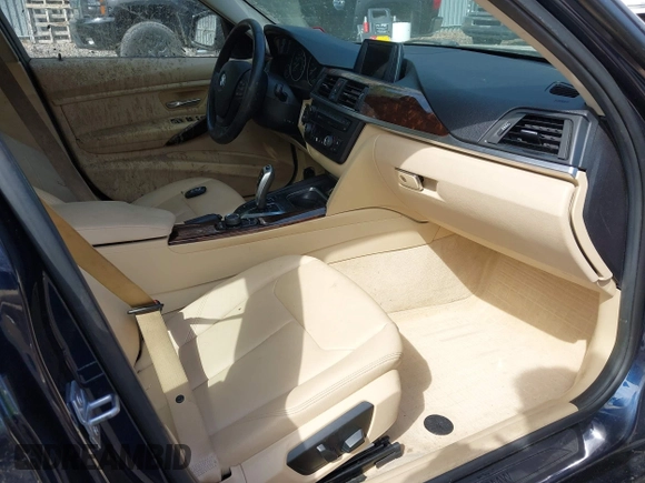 2013 BMW 3 Series 328i xDrive with VIN WBA3B5G59DNS01455, listed as a IAAI auction lot 41788947 with 127,677 mi miles. Bid and sale history available at carsss.com. Image 5.