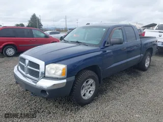 2005 Dodge Dakota SLT with VIN 1D7HW48K35S188089, listed as a IAAI auction lot 41778459 with 138,539 mi miles. Bid and sale history available at carsss.com. Image 2.