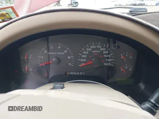 2005 Ford F-150 STX z VIN 1FTRX12W35NB25224, wystawiony jako IAAI lot #42224219 z przebiegiem 152 272 mil mil oraz . Historia ofert i sprzedaży dostępna na DreamBid. Obrazek 7.