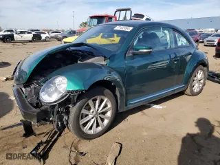 2018 Volkswagen Beetle S with VIN 3VWFD7AT7JM712713, listed as a Copart auction lot 77402094 with 0 mi miles and Clean Title. Bid and sale history available at carsss.com. Image 1.