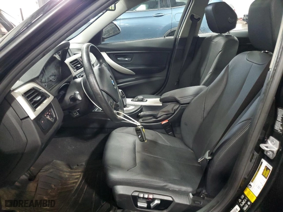 2018 BMW 3 Series 320i xDrive with VIN WBA8A3C59JA357713, listed as a Copart auction lot 42539945 with 0 mi miles and Salvage Title. Bid and sale history available at carsss.com. Image 7.